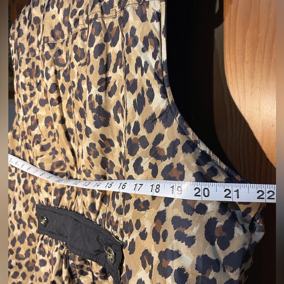 Black and Cheetah print reversible quilted vest. - Picture 9 of 9